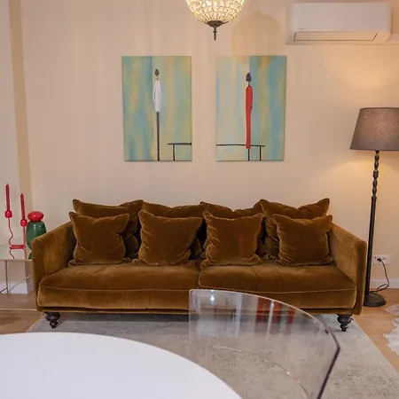 Large Magnificent Terrace شقة