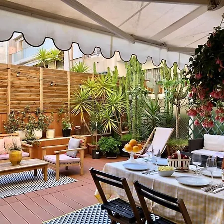 Apartman Large Magnificent Terrace *