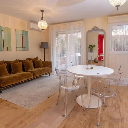 Large Magnificent Terrace Nizza