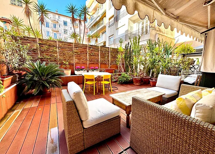 Large Magnificent Terrace Appartement Nice