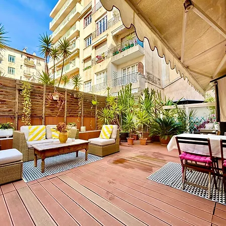 Large Magnificent Terrace Lejlighed *