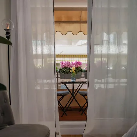 Large Magnificent Terrace Apartamento